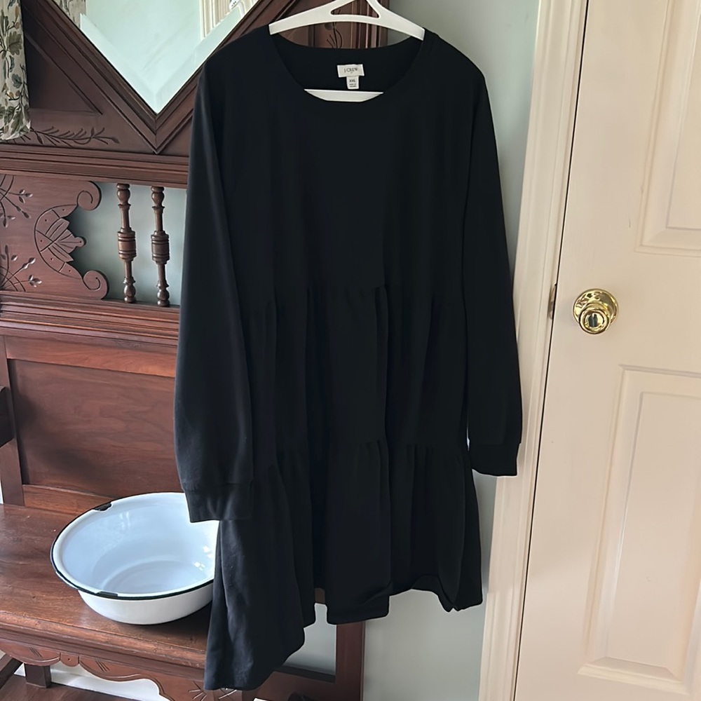 J Crew Factory Black long sleeved tiered sweatshirt dress XXL
